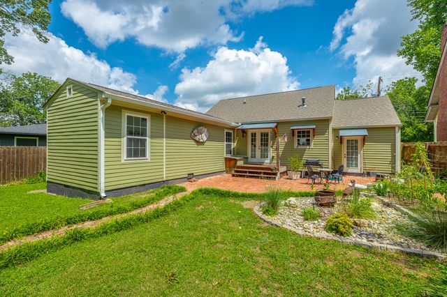 2306 E 4th Street, Chattanooga, TN 37404