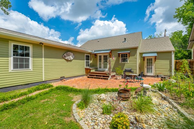 2306 E 4th Street, Chattanooga, TN 37404