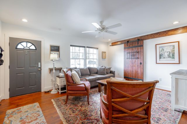 2306 E 4th Street, Chattanooga, TN 37404