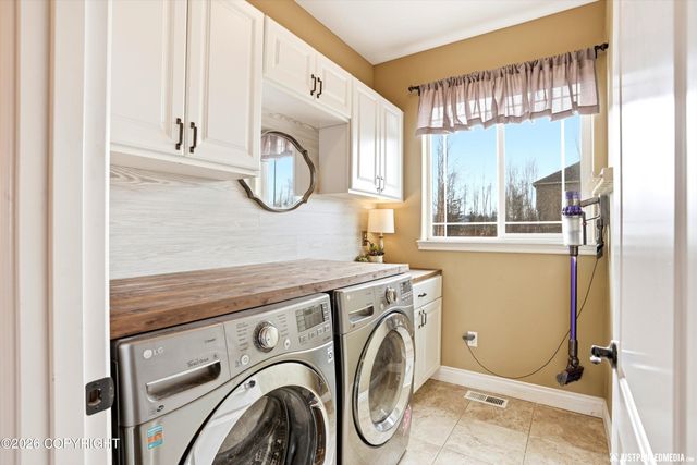 4864 E Trot Drive, Wasilla, AK 99654