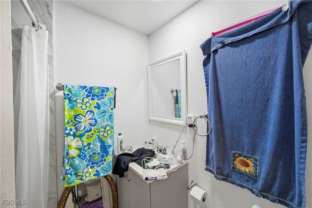 136 Lexington AVE, Fort Myers, FL 33908