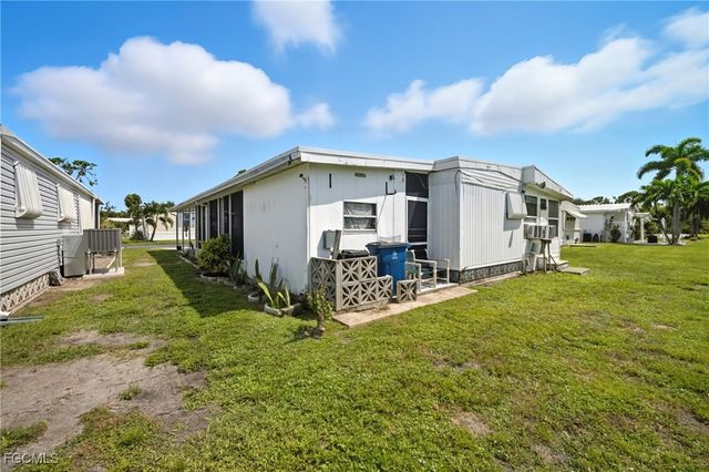 136 Lexington AVE, Fort Myers, FL 33908