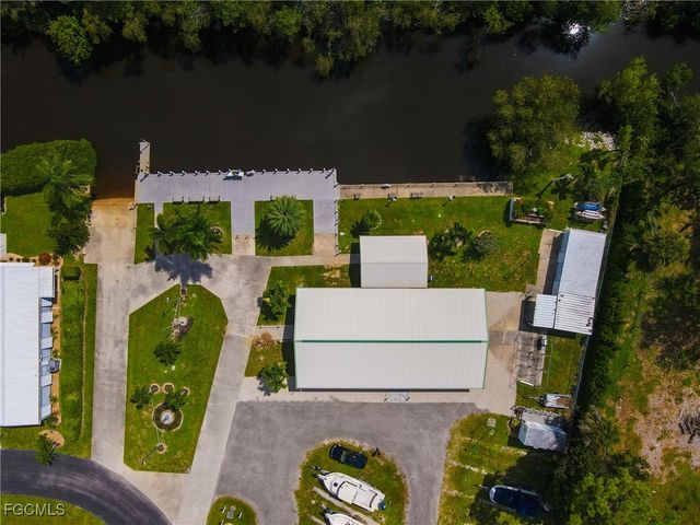 136 Lexington AVE, Fort Myers, FL 33908