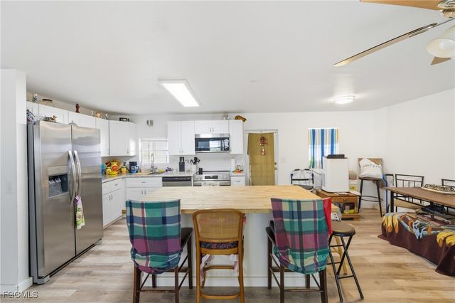 136 Lexington AVE, Fort Myers, FL 33908