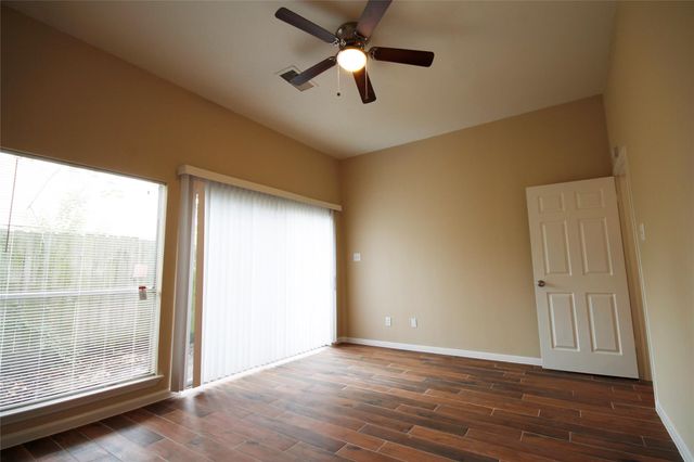 11615 Glenwolde Drive, Houston, TX 77099