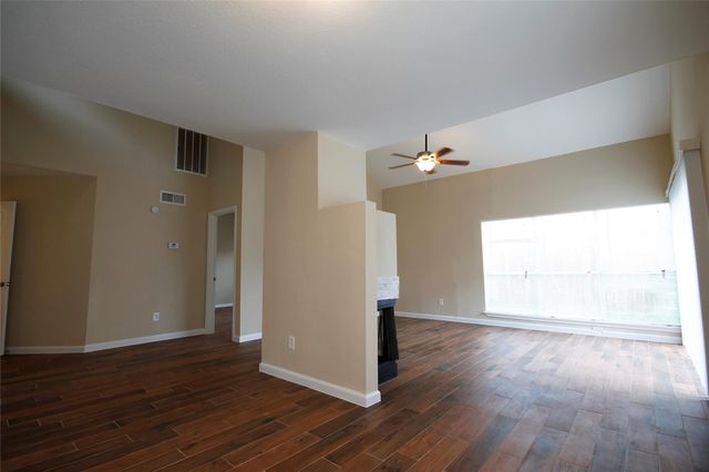 11615 Glenwolde Drive, Houston, TX 77099