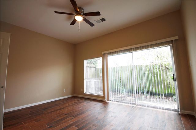 11615 Glenwolde Drive, Houston, TX 77099