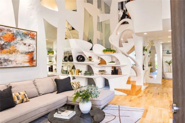 718 Via Colinas, Westlake Village, CA 91362