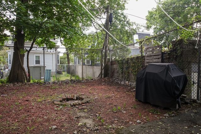 43 Clifford St 1, Boston, MA 02119