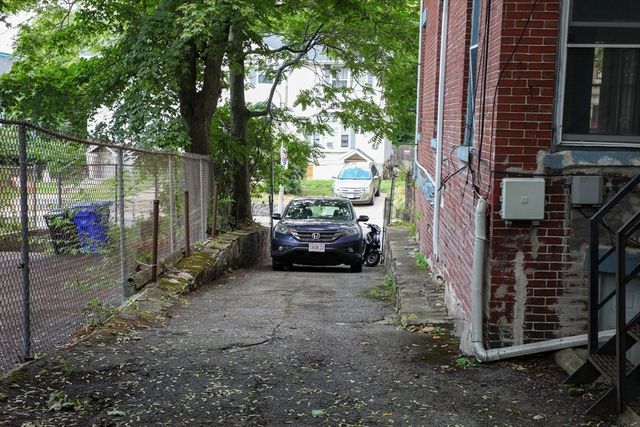 43 Clifford St 1, Boston, MA 02119