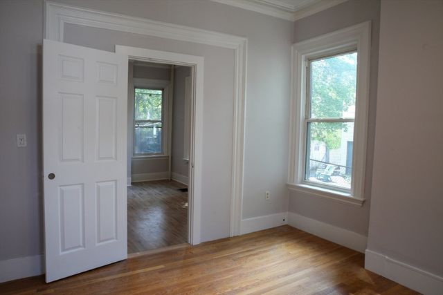 43 Clifford St 1, Boston, MA 02119