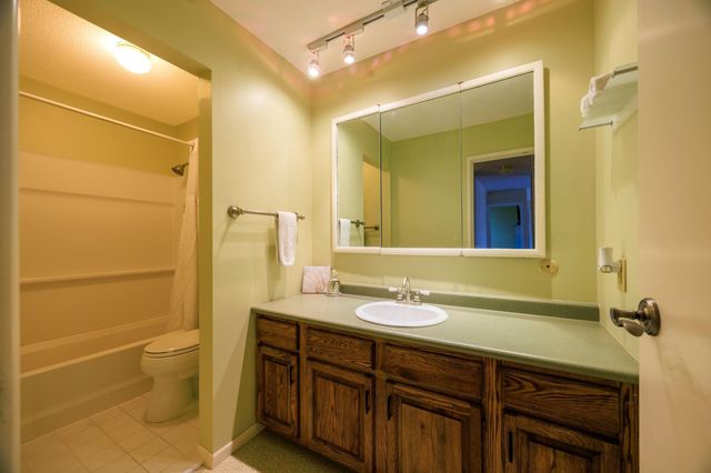 183 Little Canada Road E 310, Little Canada, MN 55117