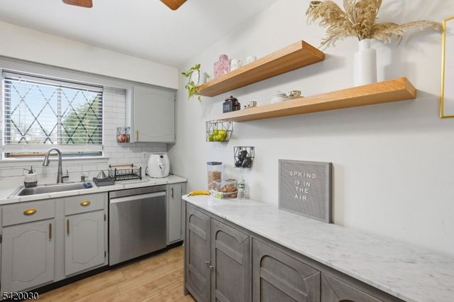 76 Farm Rd A, Hillsborough Twp., NJ 08844