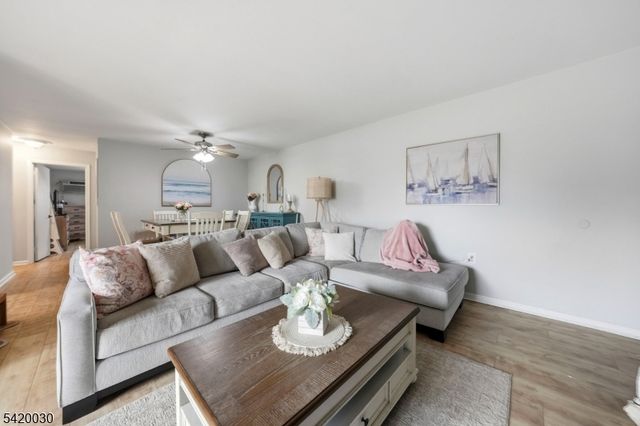 76 Farm Rd A, Hillsborough Twp., NJ 08844