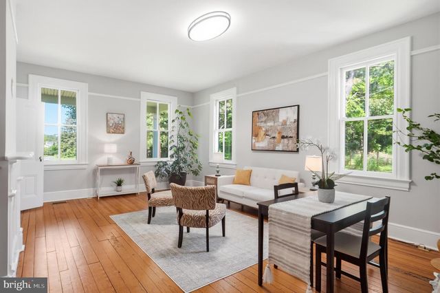 15715 AVERY RD, Rockville, MD 20855