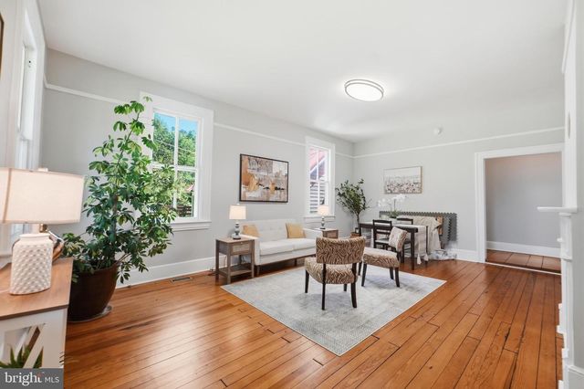 15715 AVERY RD, Rockville, MD 20855