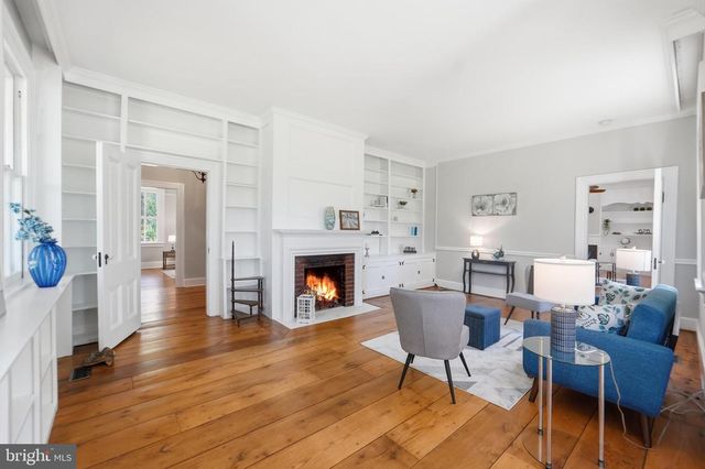 15715 AVERY RD, Rockville, MD 20855