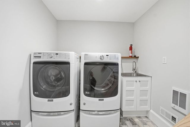 15715 AVERY RD, Rockville, MD 20855