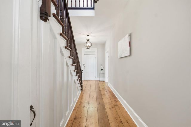 15715 AVERY RD, Rockville, MD 20855