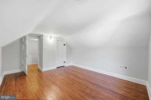 15715 AVERY RD, Rockville, MD 20855