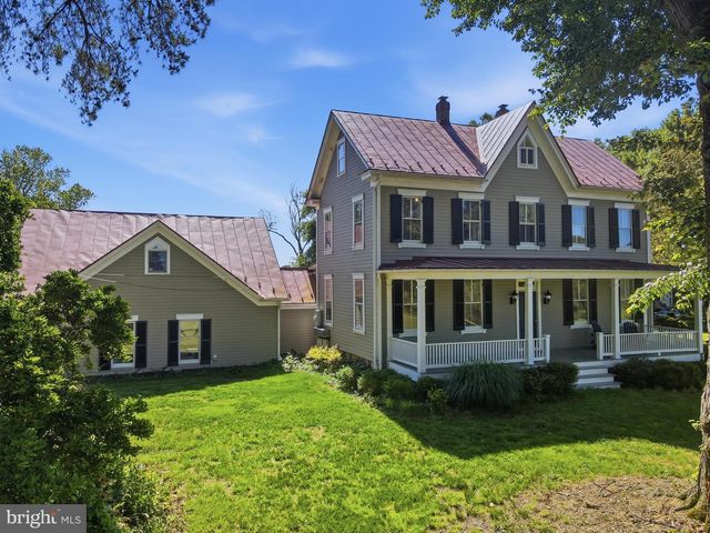 15715 AVERY RD, Rockville, MD 20855