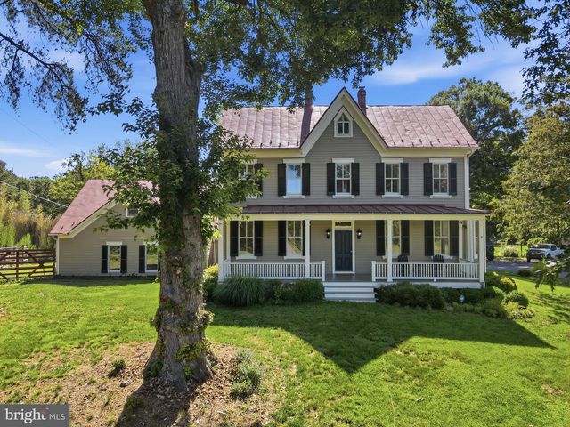 15715 AVERY RD, Rockville, MD 20855