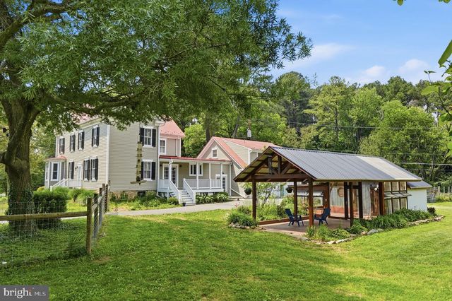 15715 AVERY RD, Rockville, MD 20855