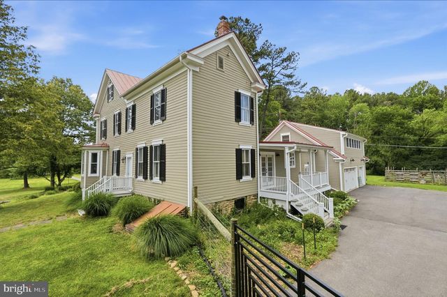 15715 AVERY RD, Rockville, MD 20855