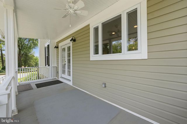 15715 AVERY RD, Rockville, MD 20855