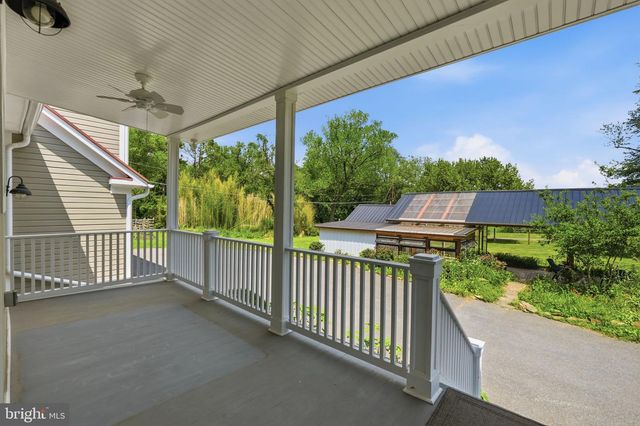 15715 AVERY RD, Rockville, MD 20855