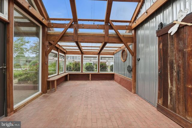 15715 AVERY RD, Rockville, MD 20855