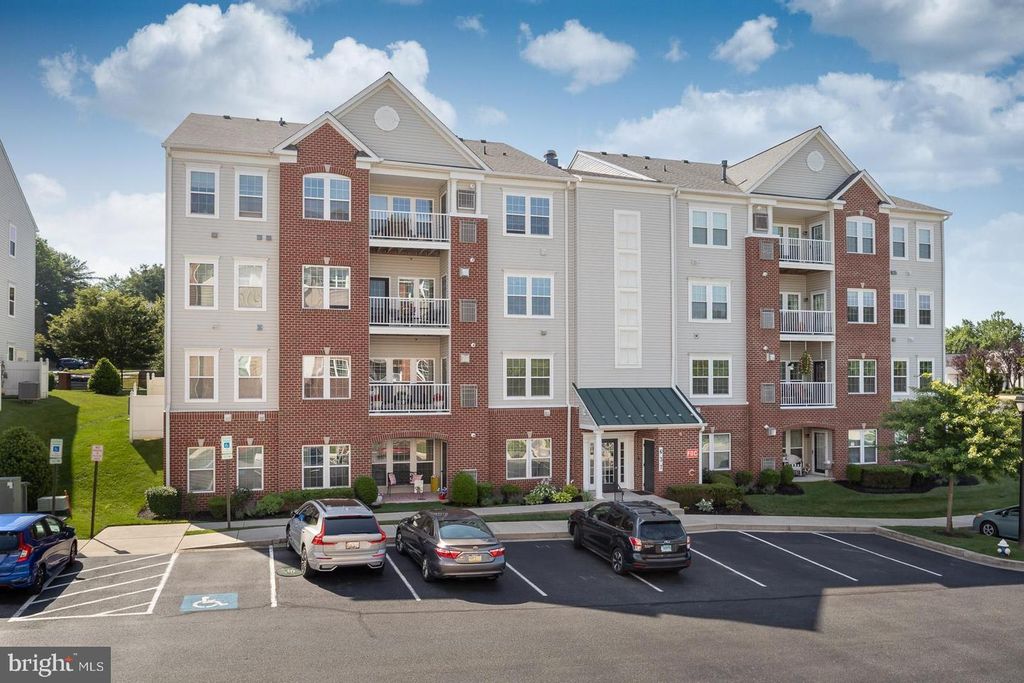 637 WALLINGFORD RD #202, Bel Air, MD 21014