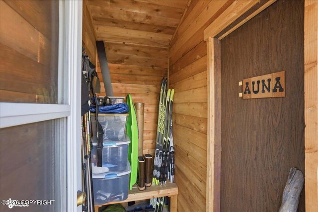 3535 E 19th Avenue, Anchorage, AK 99508