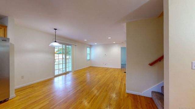 95 Murphys Drive 95, Groton, CT 06340