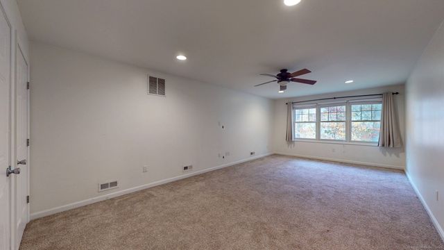 95 Murphys Drive 95, Groton, CT 06340