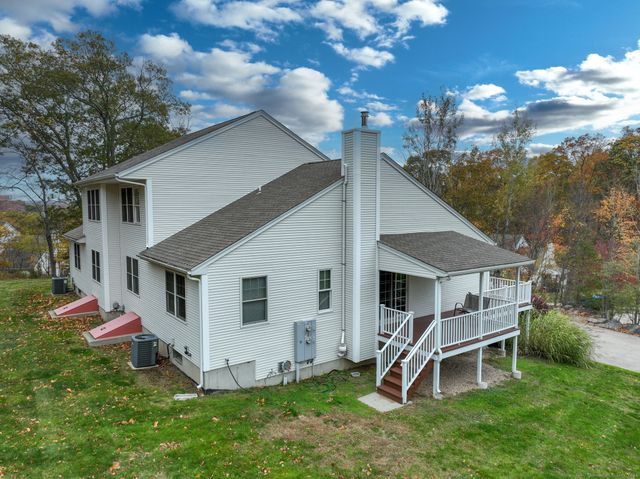 95 Murphys Drive 95, Groton, CT 06340