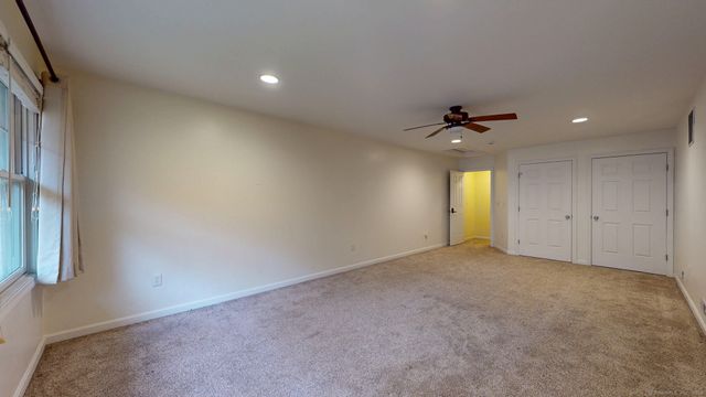 95 Murphys Drive 95, Groton, CT 06340