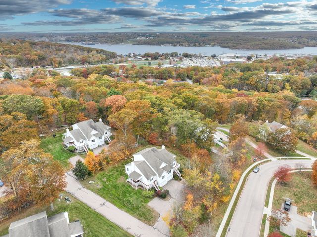 95 Murphys Drive 95, Groton, CT 06340