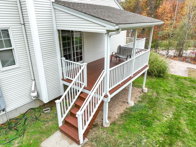 95 Murphys Drive 95, Groton, CT 06340