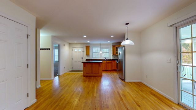 95 Murphys Drive 95, Groton, CT 06340