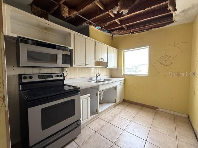 21661 AUGUSTA AVENUE, Port Charlotte, FL 33952