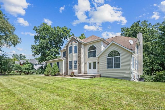 5 Lea Court, Pomona, NY 10970
