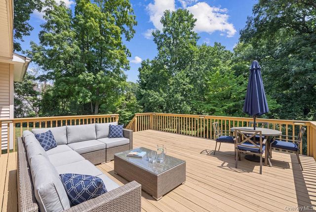 5 Lea Court, Pomona, NY 10970