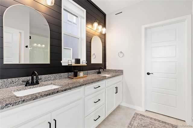 8700 Hotchkiss Street, Littleton, CO 80125