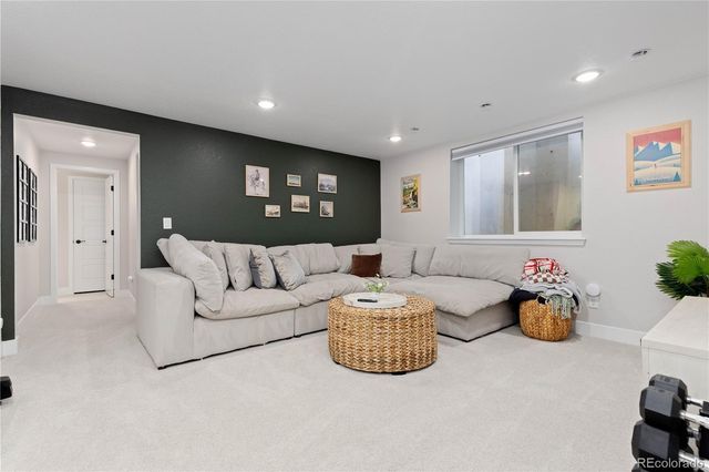 8700 Hotchkiss Street, Littleton, CO 80125