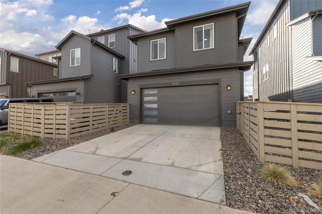 8700 Hotchkiss Street, Littleton, CO 80125