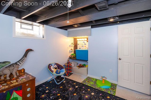1485 Cleveland Avenue, Lincoln Park, MI 48146
