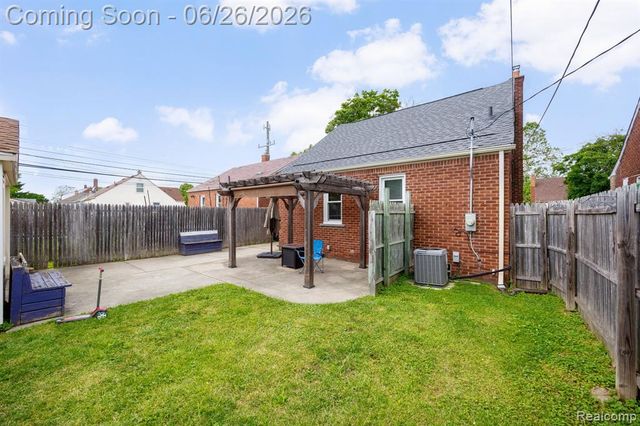 1485 Cleveland Avenue, Lincoln Park, MI 48146