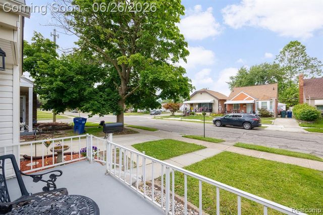 1485 Cleveland Avenue, Lincoln Park, MI 48146