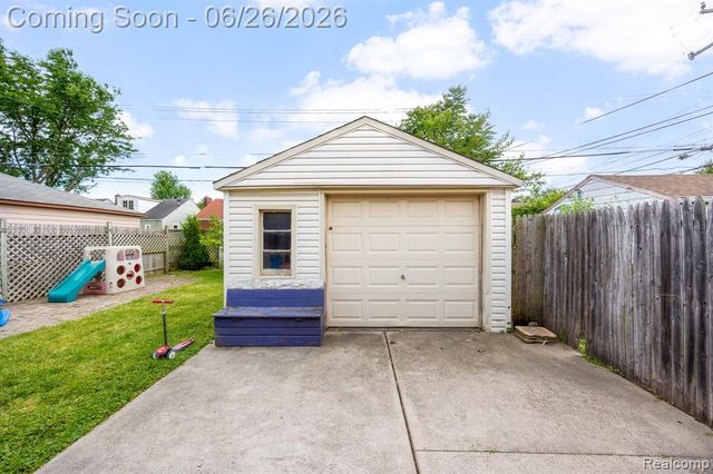 1485 Cleveland Avenue, Lincoln Park, MI 48146